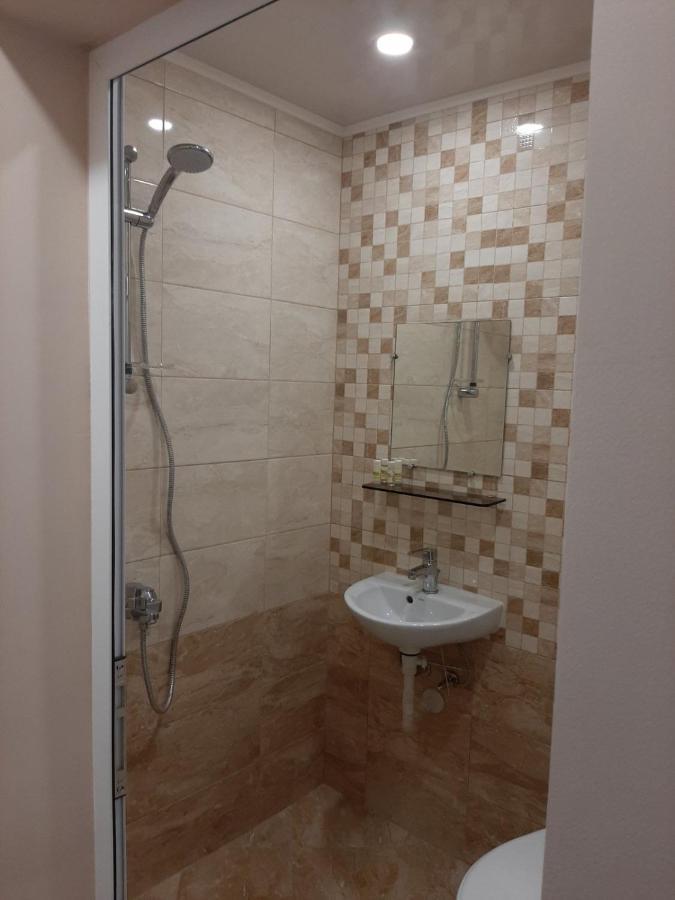 Хотел Таганрог Cherven Bryag Esterno foto